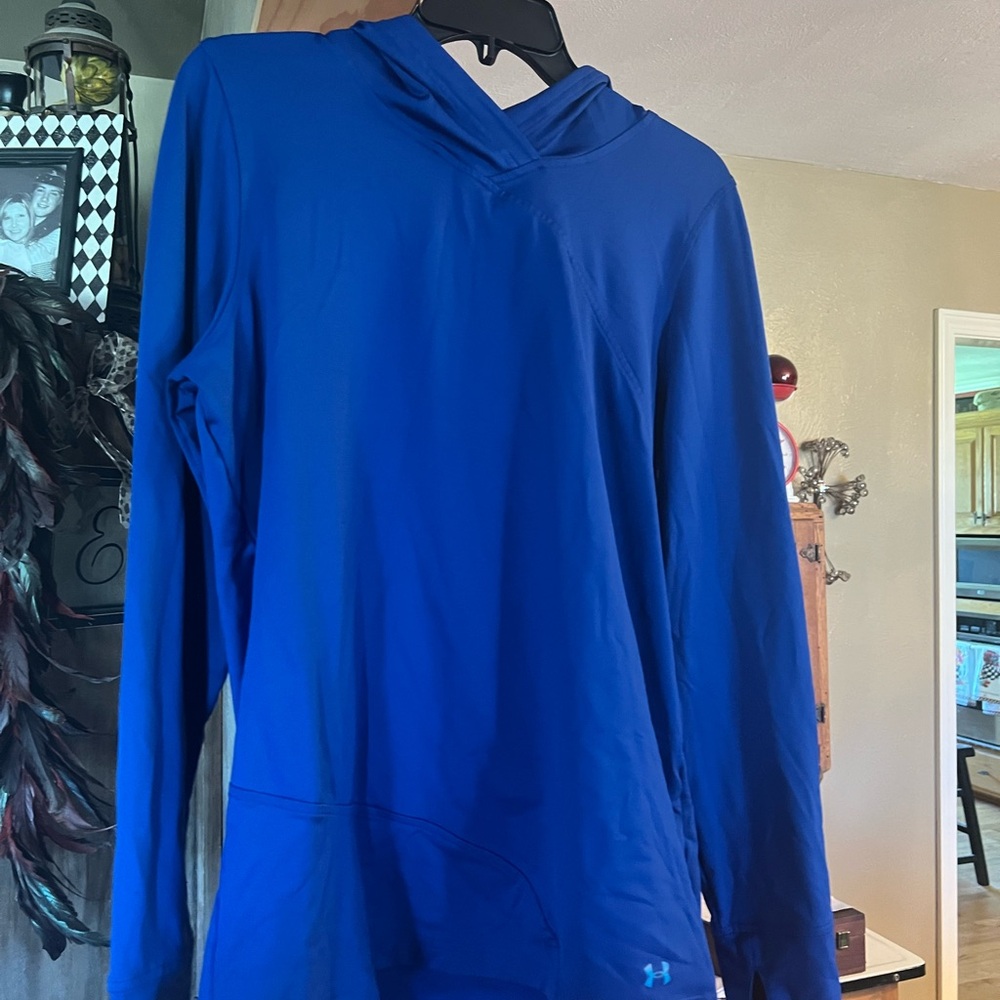 Under Armour mens hoodie. XL royal blue .